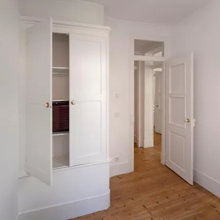 Stylish In Chiado - Quiet And Апартаменты Лиссабон